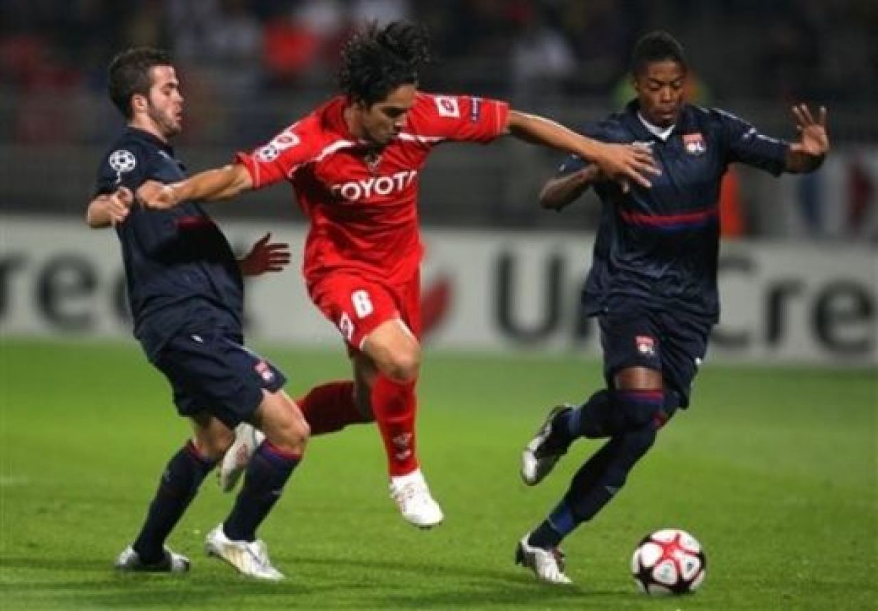 FOTO: Italienii il CRITICA pe Mutu dupa Lyon 1-0 Fiorentina: