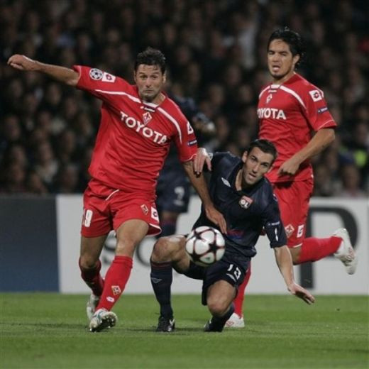 FOTO: Italienii il CRITICA pe Mutu dupa Lyon 1-0 Fiorentina: 