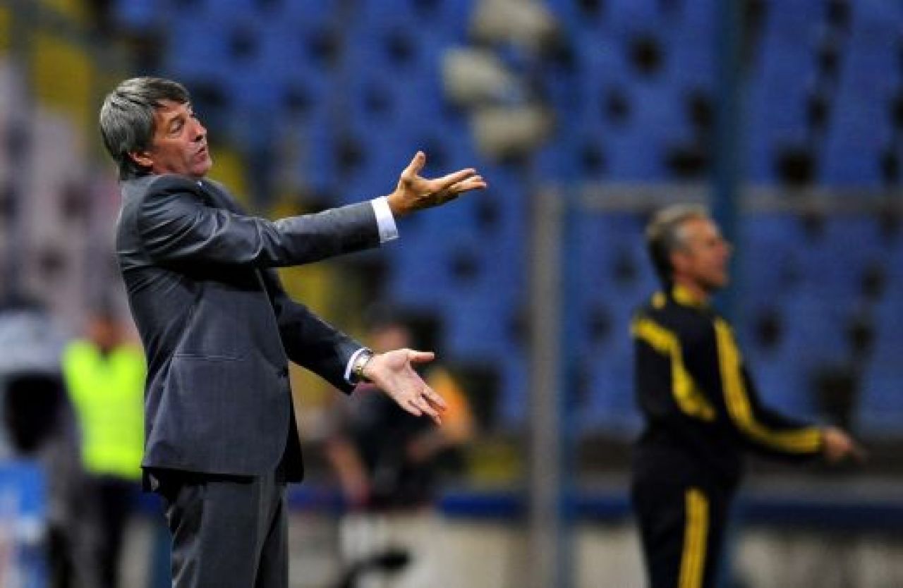 Steaua, antrenament cu scandal cu Stoichita!!! Vezi ce au facut suporterii!_2