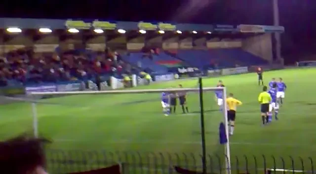 Cascadorii rasului!&nbsp;VEZI cum NU trebuie sa executi un penalty!