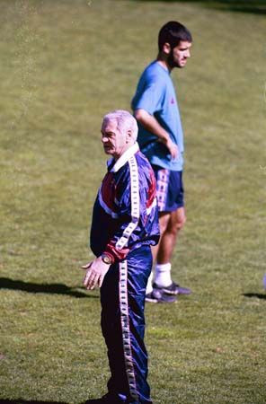 FOTO / Popescu, Mourinho, Ronaldo si Guardiola cu Sir Bobby Robson_32