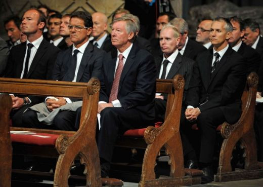 FOTO / Popescu, Mourinho, Ronaldo si Guardiola cu Sir Bobby Robson_33