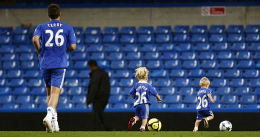 FOTO: John Terry a facut senzatie cu pustii sai pe Stamford Bridge!_7