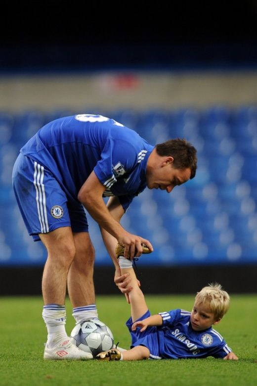FOTO: John Terry a facut senzatie cu pustii sai pe Stamford Bridge!_8
