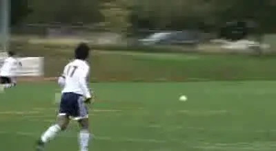 VIDEO: Un portar si-a DESFIGURAT adversarul si l-a lasat intr-o balta de sange!