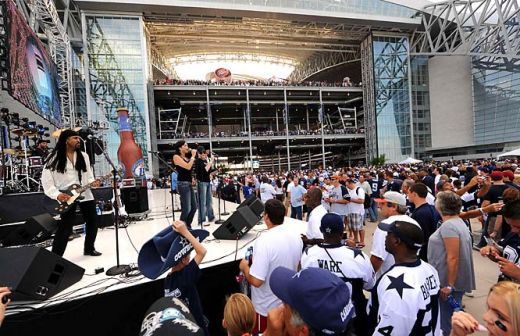 FOTO: Vezi cum arata un stadion de 1.3 miliarde de dolari si 112.000 locuri!_11