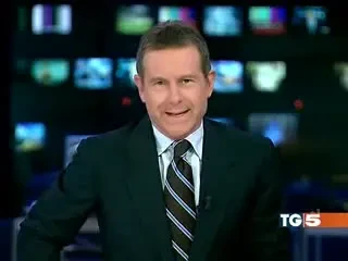 VIDEO: Cea mai HOT jucatoare de tenis din Italia si bombele sexy Belen Rodriguez si Laura Torrisi, in costume de baie!