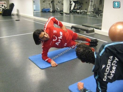 Mai tare ca Park Ji-Sun sau Benayoun! VEZI arma secreta a lui McClaren pentru meciul cu Steaua!_16