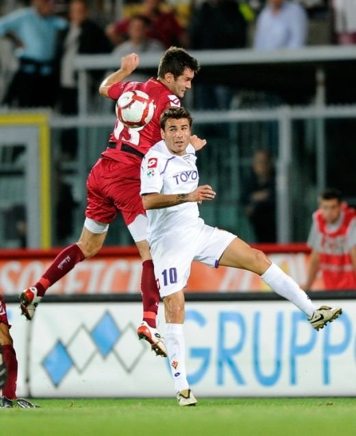 Zile numarate pentru Mutu la Fiorentina? Ce pusti de 19 ani adus pe 8 mil il scoate din echipa_5