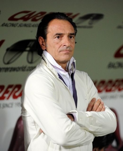Zile numarate pentru Mutu la Fiorentina? Ce pusti de 19 ani adus pe 8 mil il scoate din echipa_17