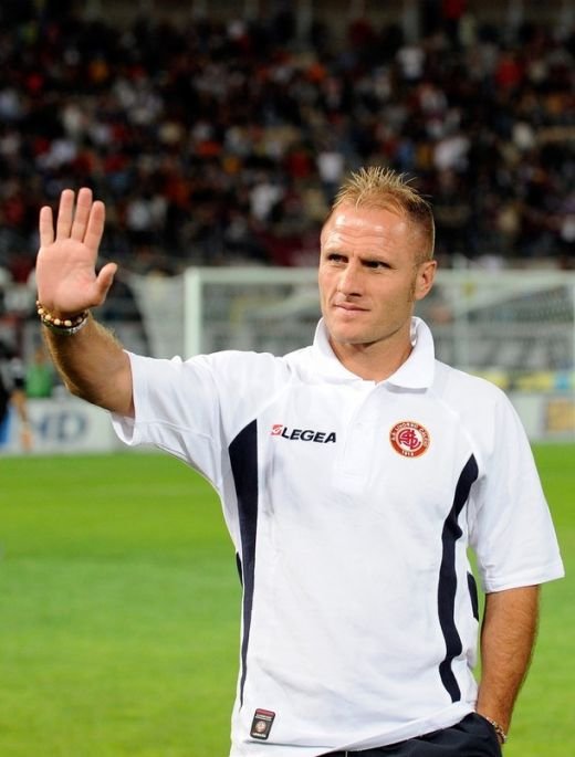 Zile numarate pentru Mutu la Fiorentina? Ce pusti de 19 ani adus pe 8 mil il scoate din echipa_20