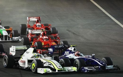 Hamilton a castigat in nocturna la Singapore!_2