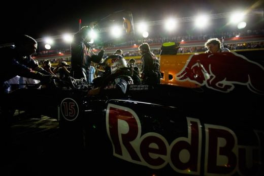 Hamilton a castigat in nocturna la Singapore!_28