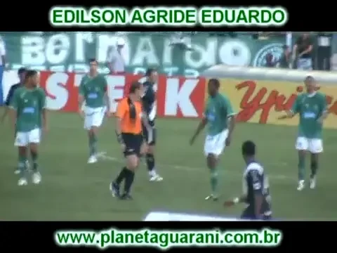 KO senzational in Brazilia! VEZI ce se intampla cand arbitrul nu e pe faza!