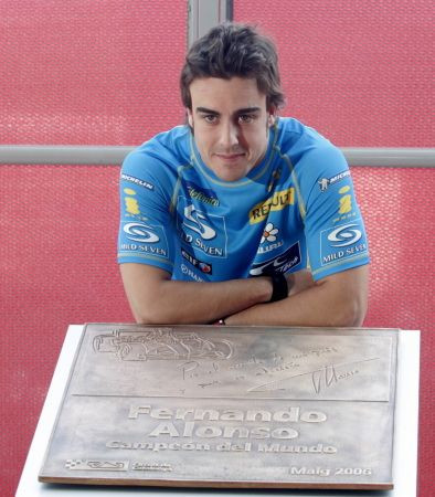 FOTO / Alonso a semnat cu Ferrari! Cariera lui Alonso in imagini_6