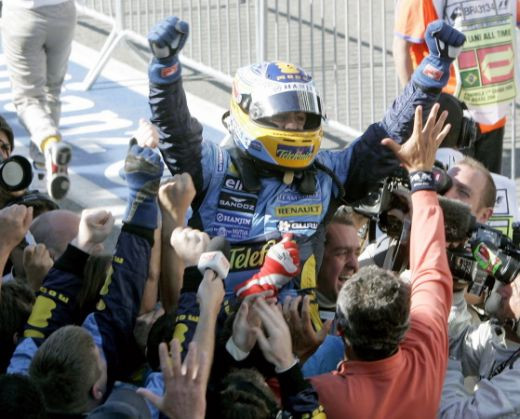 FOTO / Alonso a semnat cu Ferrari! Cariera lui Alonso in imagini_22