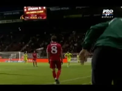 VIDEO / Fanii le-au dat aripi! Vezi cum au fost sustinuti olandezii cu Steaua!