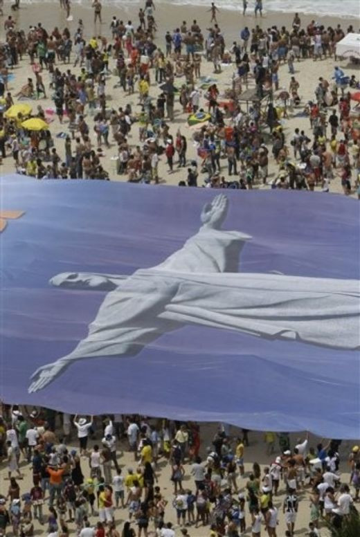 Pele a izbucnit in lacrimi pentru ca Rio va fi gazda JO 2016! Vezi reactia brazilienilor!_7