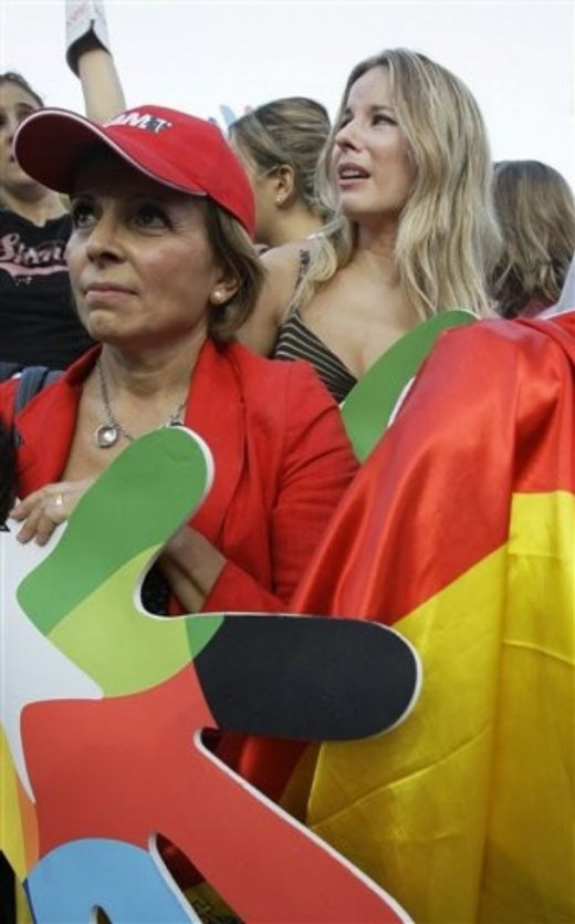 Pele a izbucnit in lacrimi pentru ca Rio va fi gazda JO 2016! Vezi reactia brazilienilor!_8