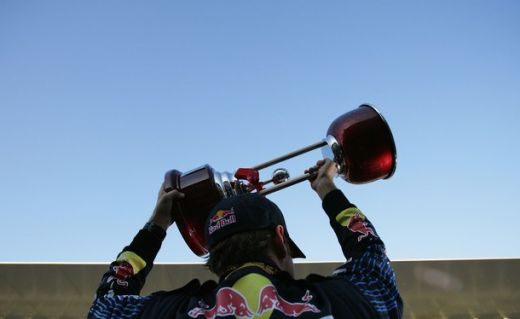 Vettel a castigat in Japonia si pastreaza sanse la titlul mondial!_3