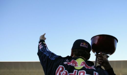 Vettel a castigat in Japonia si pastreaza sanse la titlul mondial!_10