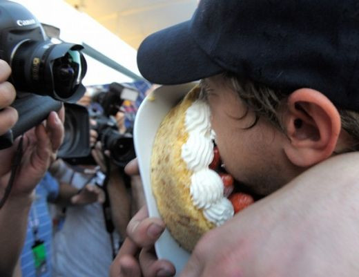 Vettel a castigat in Japonia si pastreaza sanse la titlul mondial!_17