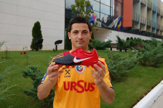 Radoi va incalta ghetele minune ale lui Fabregas cu Serbia: