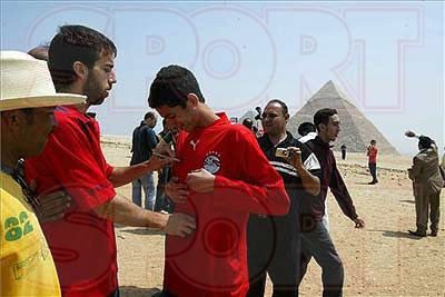 Barcelona invata secretele fotbalului in Egipt_22