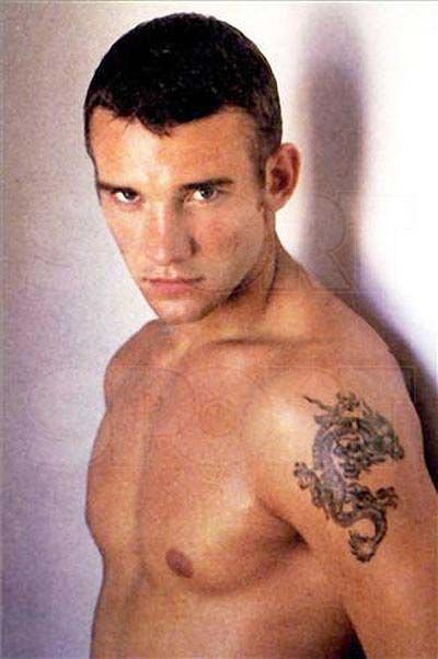 Vezi o galerie foto cu cele mai tari tatuaje ale sportivilor_16