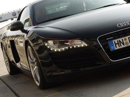Audi R8 un supercar de 120 de mii de euro_1