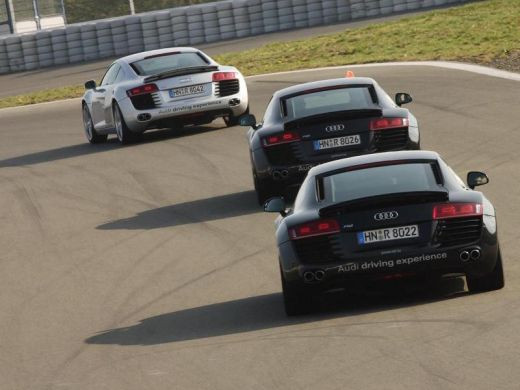 Audi R8 un supercar de 120 de mii de euro_2