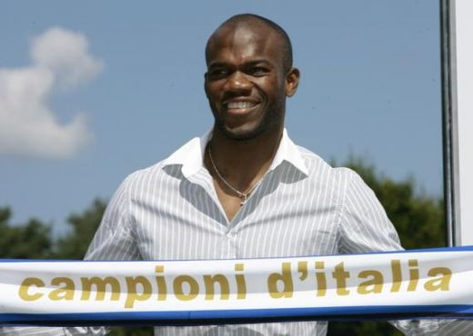 Internazionale Milano l-a luat pe Suazo_5