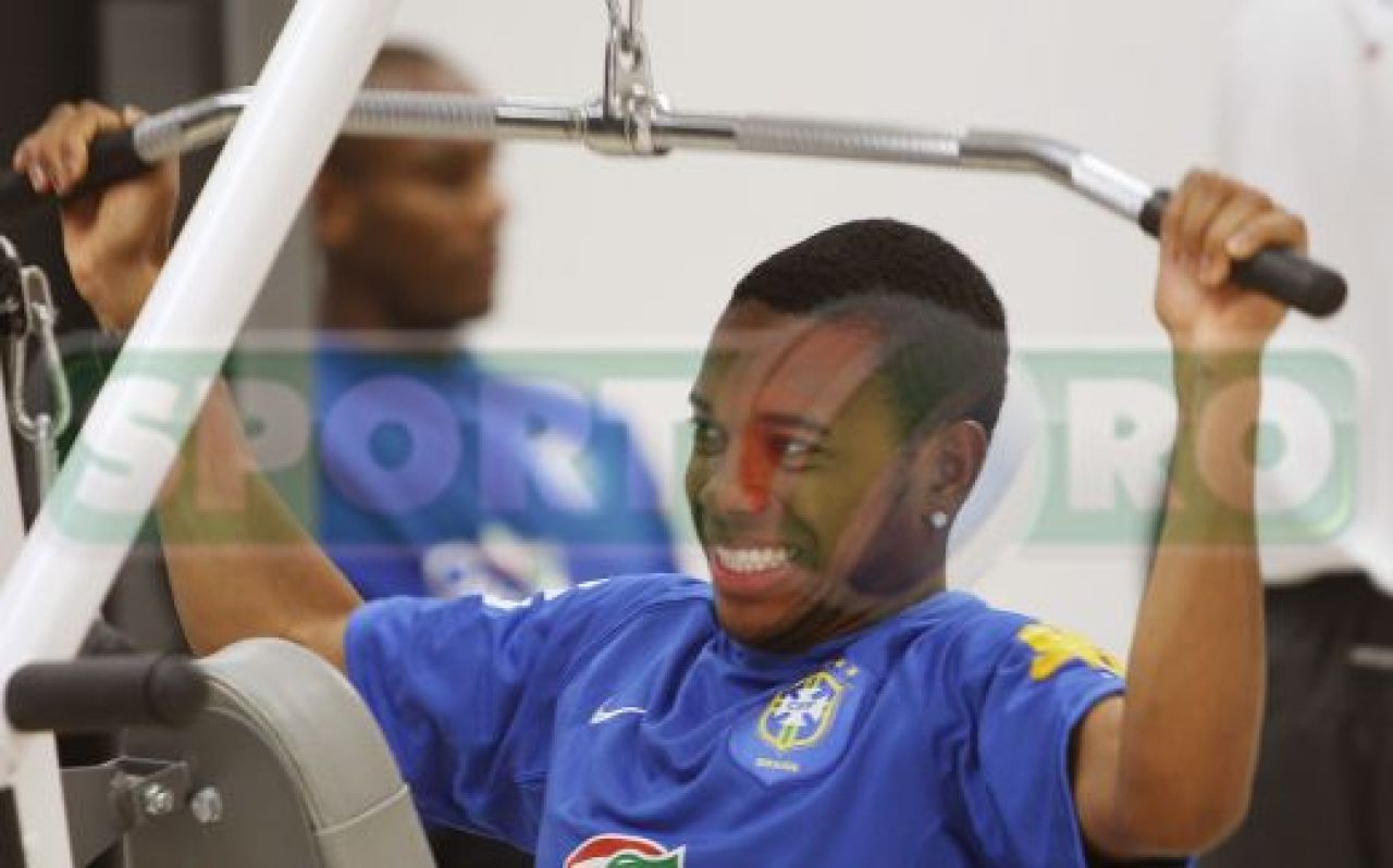 Robinho de cinci stele - relaxare de campion_1