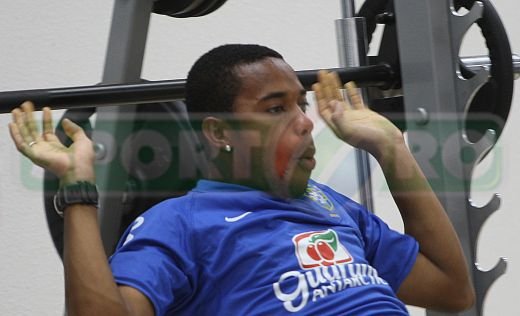 Robinho de cinci stele - relaxare de campion_2