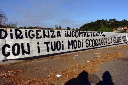 Vezi ce l-a asteptat pe Chivu in cantonamentul de la Trigoria_5