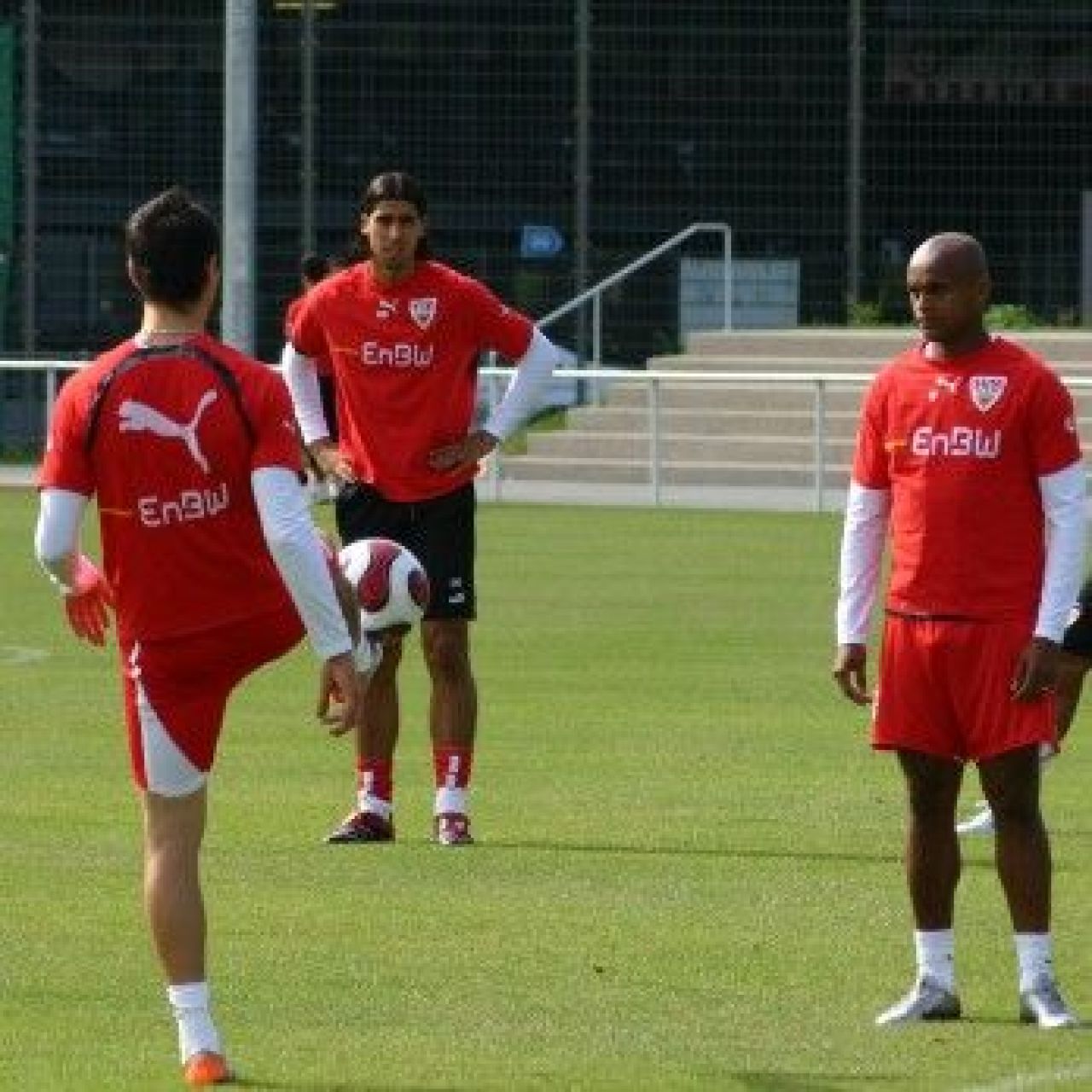 MARICA A EFECTUAT VIZITA MEDICALA LA VFB STUTTGART!_4