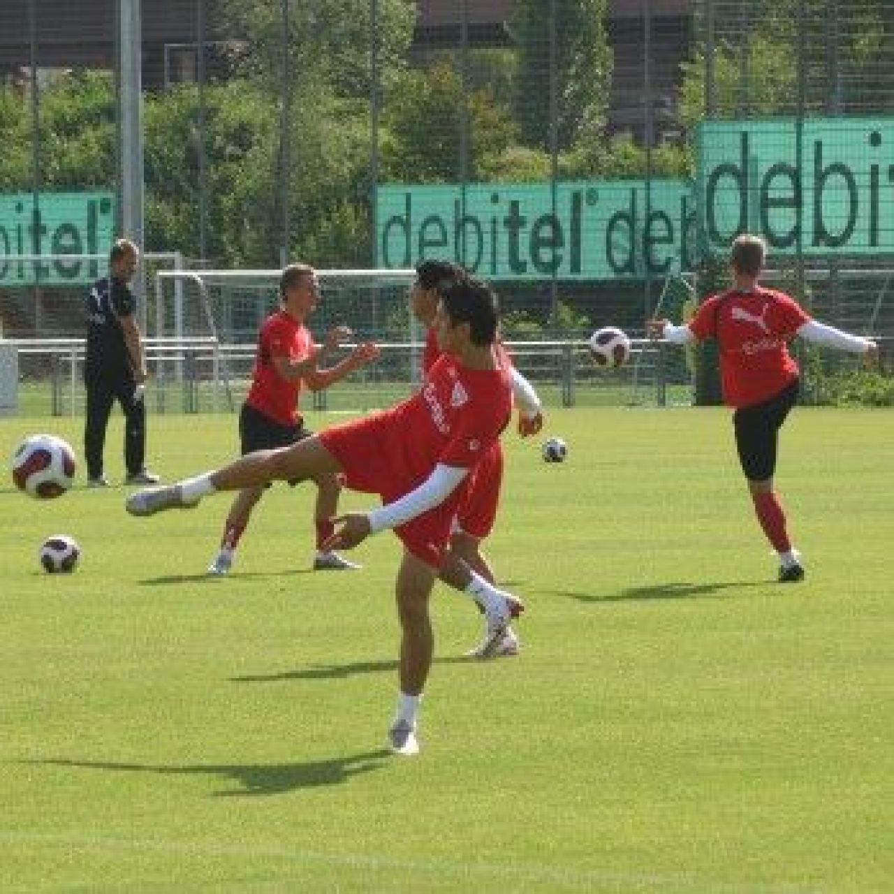 MARICA A EFECTUAT VIZITA MEDICALA LA VFB STUTTGART!_8