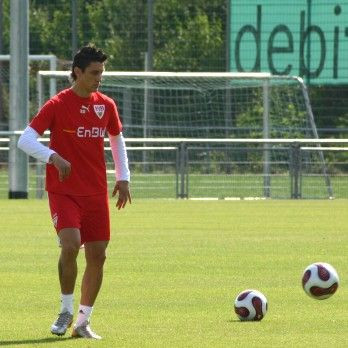 MARICA A EFECTUAT VIZITA MEDICALA LA VFB STUTTGART!_11