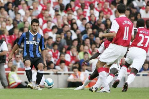 Chivu - in asteptarea numarului 13!