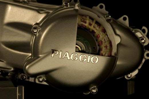 Vezi primul Piaggio din lume cu tractiune hibrida!_7