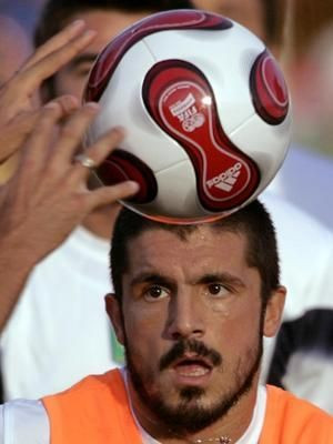 Chiar nu-l intereseaza mingea? Vezi supergalerie cu Gattusso!