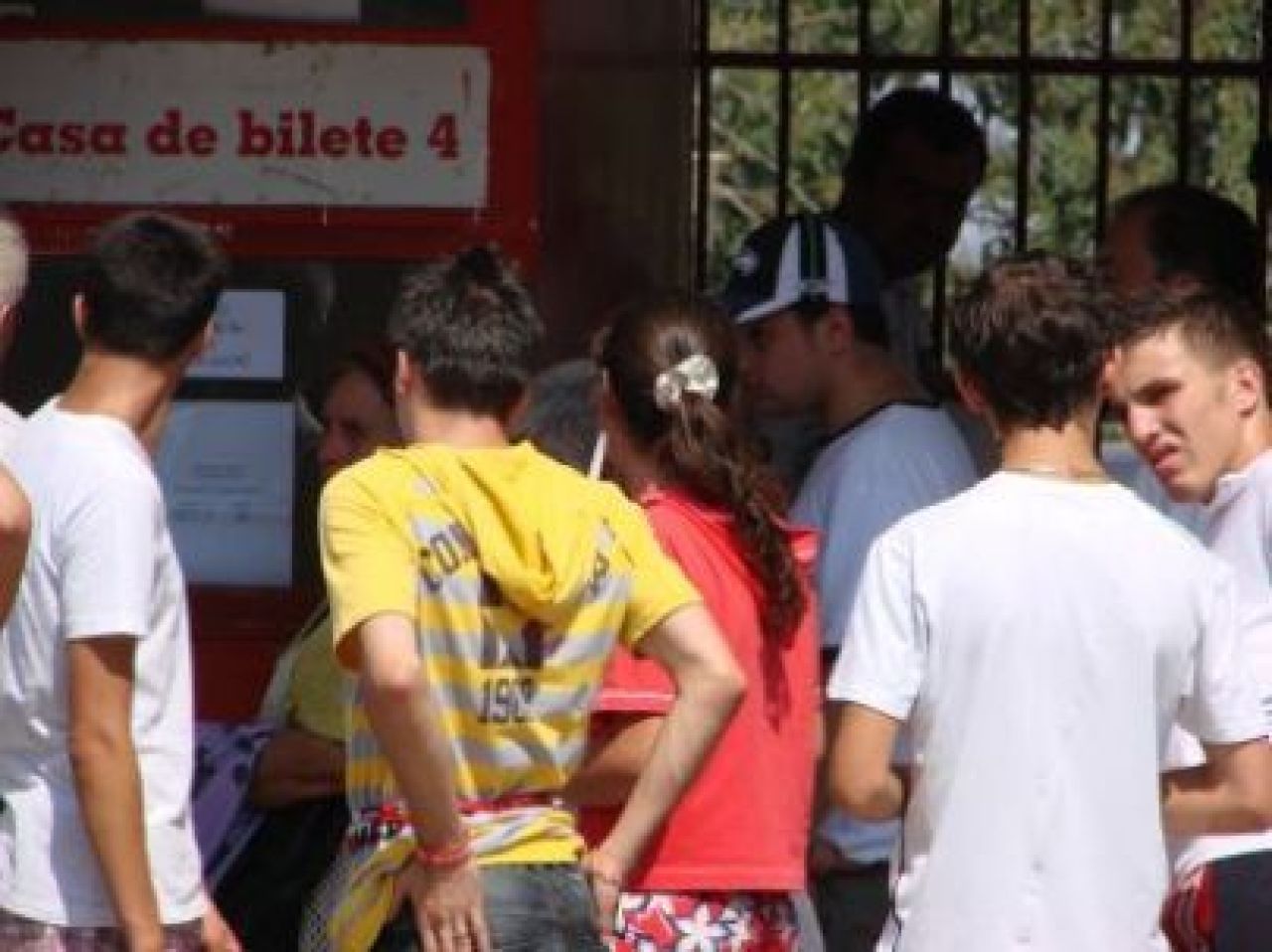 Agitatie la casele de bilete pentru Dinamo - Lazio!_3