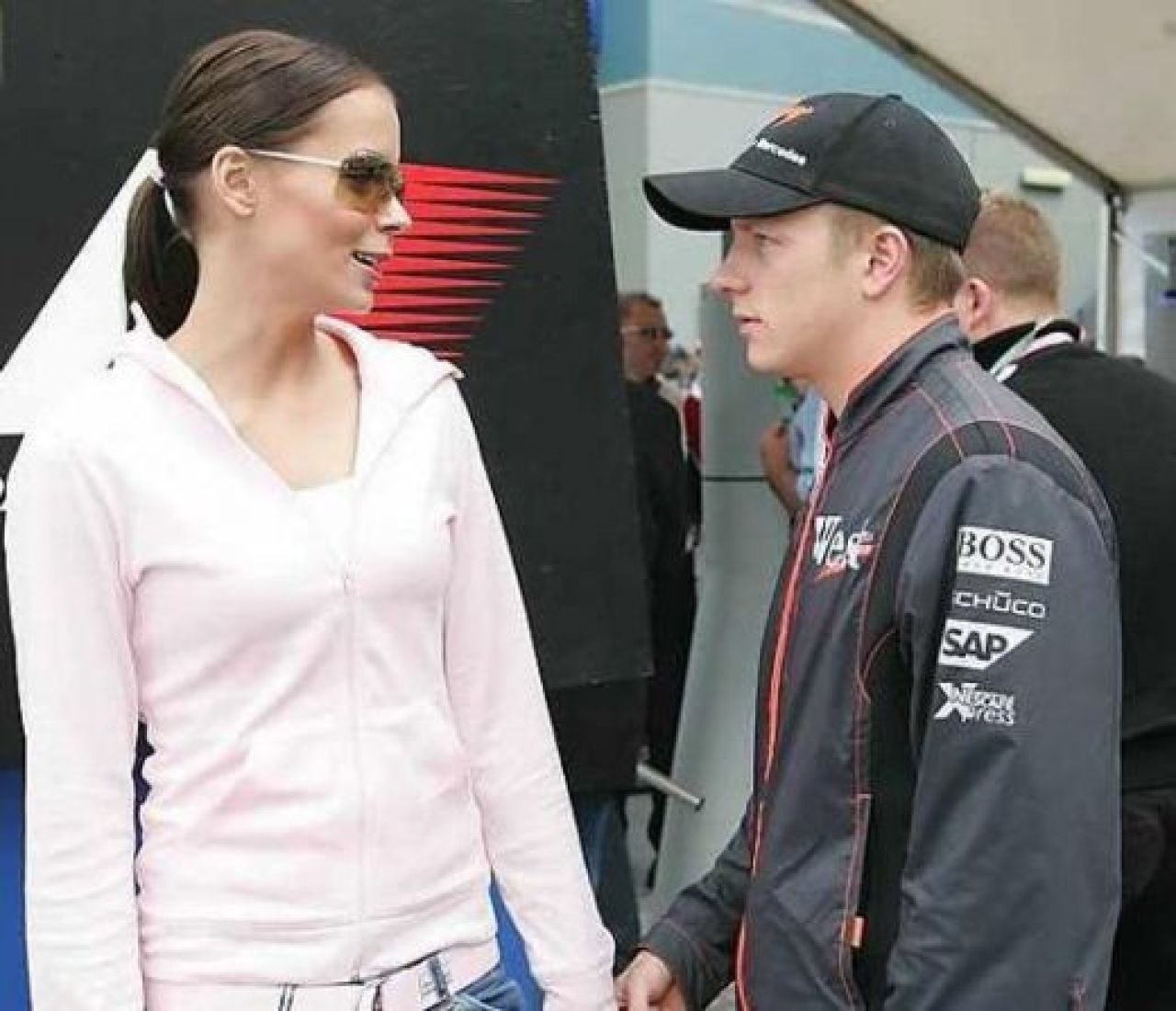 Jenny il struneste pe Kimmy Raikkonen_12