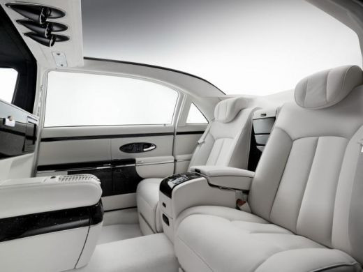 O noua ispita pentru Becali: Maybach 62 Landaulet_3