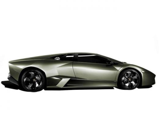 Ai vrea sa te iei la intrecere cu avioanele? Atunci va trebui sa-ti iei un Lamborghini Reventon!_5