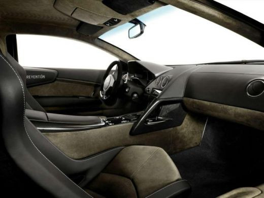 Ai vrea sa te iei la intrecere cu avioanele? Atunci va trebui sa-ti iei un Lamborghini Reventon!_10