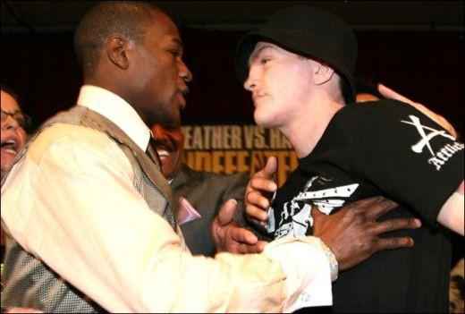 Hatton l-a amenintat cu moartea pe Mayweather!_9