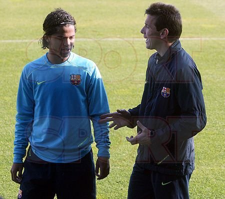 Meciul meciurilor - vezi cum se pregatesc Ronaldinho si Henry pentru 