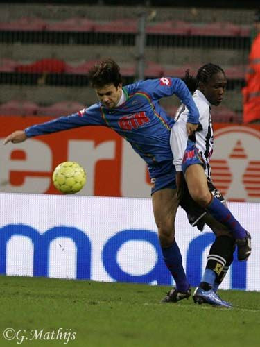 Vezi aici cine este Habib Habibou, jucatorul dorit de Steaua!_9