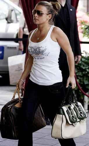 Chiar daca avea meci a doua zi, Rooney a petrecut Revelionul in club!